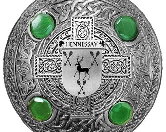 The Celtic Croft Boyle Clan Crest Plaid Brooch - Black Gems