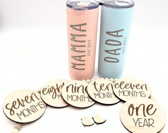 Mom & Dad custom tumblers, Baby milestone marker discs, baby shower gift, photo props, baby gift, milestone markers