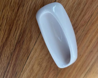 Plastic Recessed Drawer Pulls: Deep Grip, 72mm Center (Set of 10)