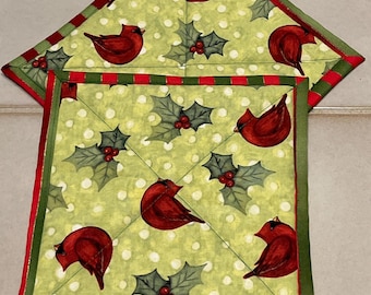 Cardinals Pot Holders Set of 2, Cardinals Hot Pads, 7" Square Cotton Potholders, Gift