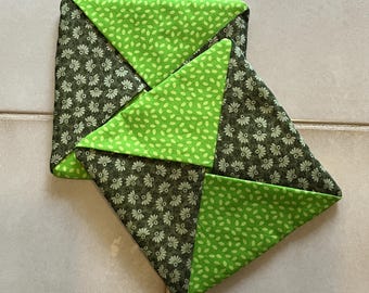 Lime Green Pot Holders Set of 2, Reversible Floral Hot Pads, 7" Square Cotton Potholders, Free Shipping