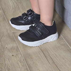 Orthopedic Sneakers for Girls | Leather Arch Support Shoes with Velcro | EU Sizes 18–40