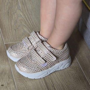 Orthopedic Sneakers for Girls | Leather Arch Support Shoes with Velcro | EU Sizes 18–40
