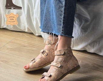 Handgefertigte Orthopädische Ledersandalen: Sommerschuhe zur Unterstützung des Fußgewölbes