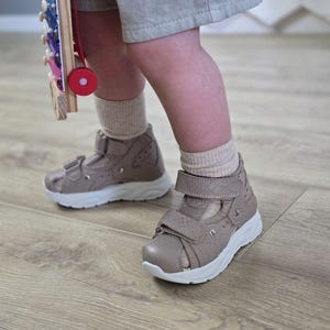Orthopedic Leather Sneakers for Girls | Comfortable Support Shoes with Velcro | EU Sizes 18–40