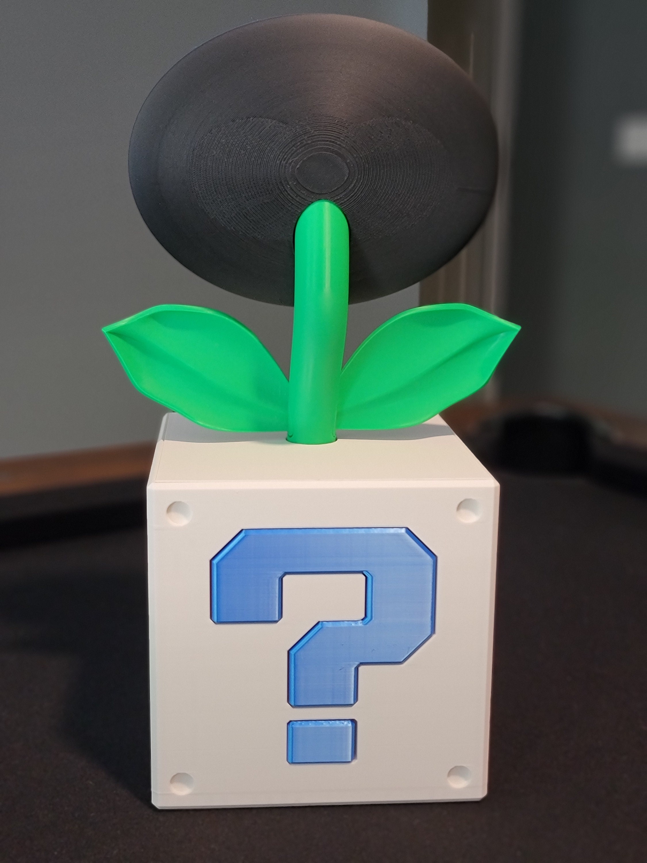 Handmade Super Mario Ice Flower Container: Nintendo-themed Decor