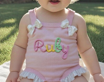 Mono para el primer cumpleaños de niña, mono rosa con burbujas y lazo, mono con nombre personalizado para recién nacida, atuendo para fiesta de cumpleaños infantil, mono de playa de verano.