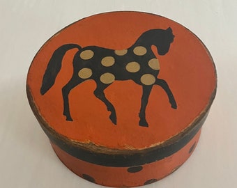 Early American Folk Art Horse Shaker ( 7 1/2” x 3” )