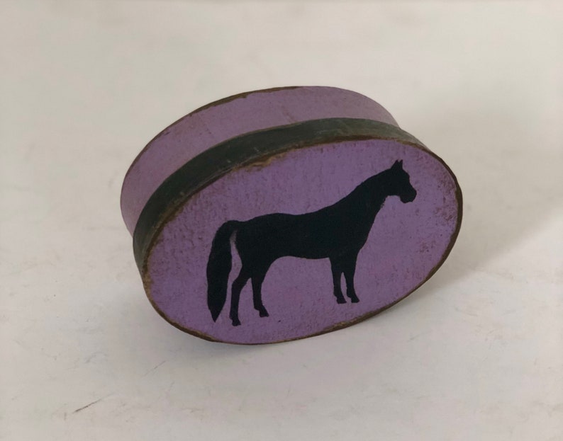 Lavendel Pferdesilhouette Bild 1