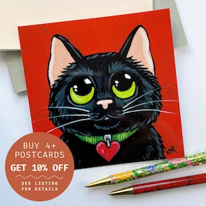 Carte postale chat noir pour la Saint-Valentin - Chat avec collier vert et breloque coeur rouge, carte postale carrée