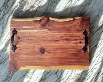 Is Cedar Good for Cutting Boards: Benefits and Expert Insights