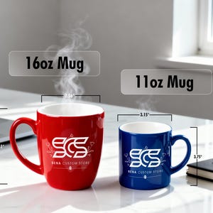 Pu&ograve; includere: Una tazza rossa da 16 once e una blu da 11 once con interni bianchi. Entrambe le tazze hanno un logo bianco e la scritta "SENA CUSTOM STORE". La tazza rossa &egrave; alta 13,49 cm e larga 6,50 cm. La tazza blu &egrave; alta 9,53 cm e larga 8,00 cm.