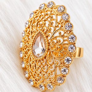 Traditional Moroccan Wedding Jewelry Set – Agate Bracelet, Earrings, Ring & Necklace – Elegant Gold-Plated Cultural Bridal Jewelry
SEO Description:
