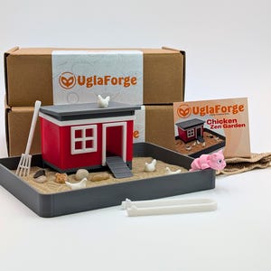 Chicken Zen Garden: Desk Sand Garden DIY Kit