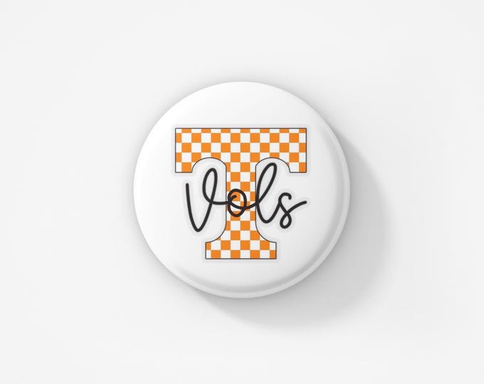Checkered T button Vols