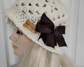 Granny Stitch Bucket Hat, Adult size, easy pattern with video tutorial.  #3062