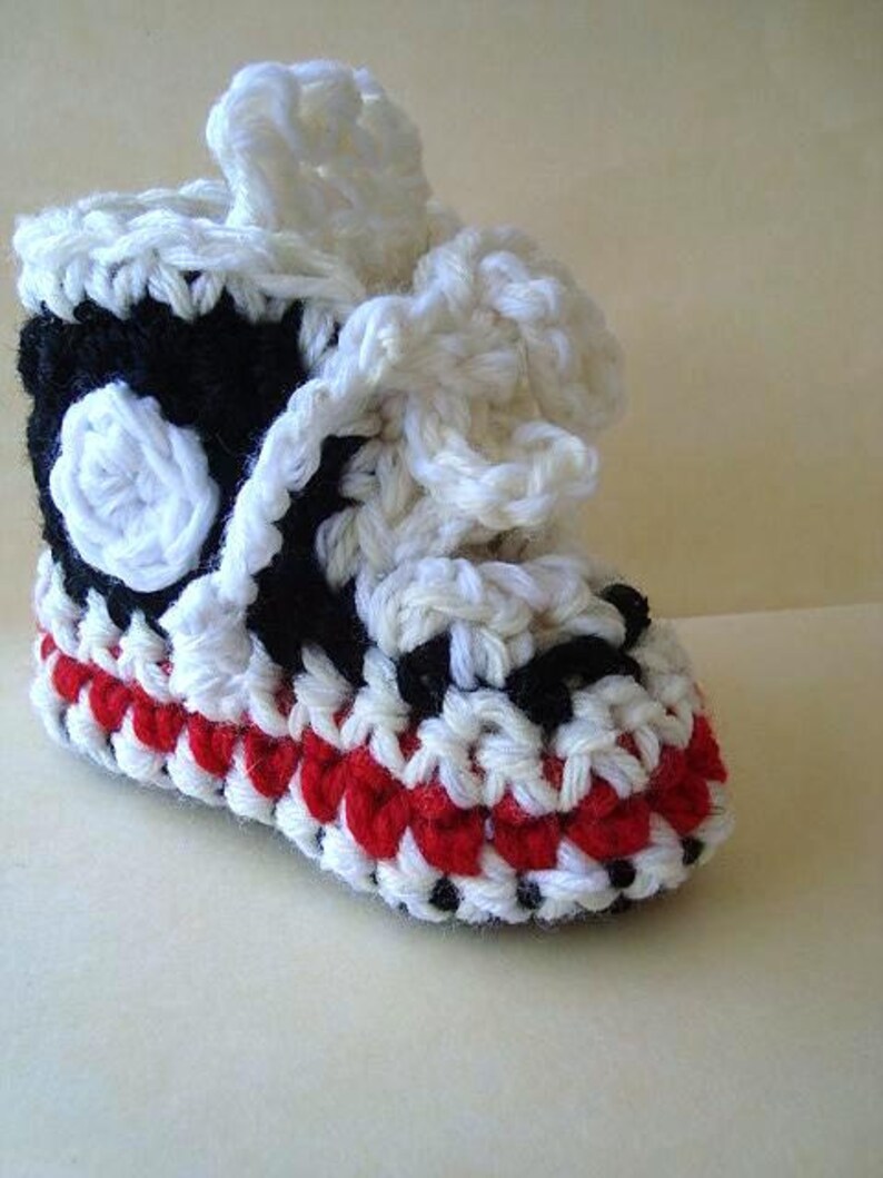 Baby booties SNEAKERS, high tops, crochet PATTERN, Black and red, Newborn to 12 months, instant download, num. 542 image 3