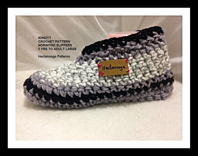 Crochet Slippers Pattern, Unisex style, chunky cozy and warm, child, teen, adults, video demo included, easy and quick, 2962 image 6