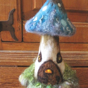 Waldorf Needle Felted WILLOWWOOD MUSHROOM HOUSE Felt Gnome Cottage Waldorf Homeschool Fairy Tale by Anthroposophic Artist Kelly Sundstrom image 2