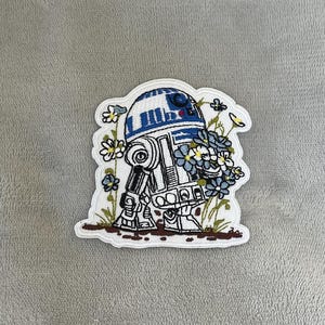 R2-D2 Floral Patch | 3x3 Inch Embroidered Iron-On | Blue and White Star Wars Bot and Flowers