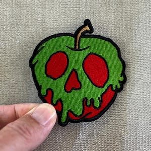 Poison Apple-patch | 3 x 2,75 inch geborduurd opstrijkbaar | Sneeuwwitje Halloween-decor