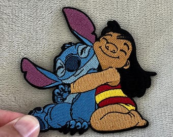 Parche de abrazo de Lilo y Stitch / 3,5 x 3,5 pulgadas bordado para planchar / Disney Ohana Friendship
