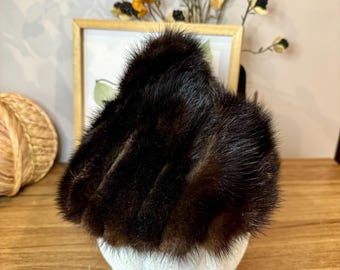 Gwenn Pennington Antique Fur Ladies Hat - Etsy display picture 1