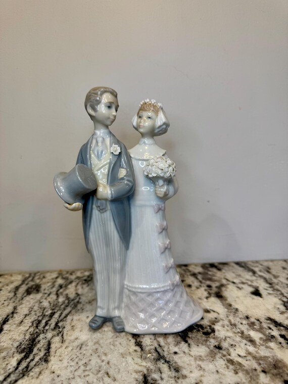 リヤドロ　カップル ヴィンテージ リヤドロ 磁器製フィギュア - 結婚式のカップル 花嫁と