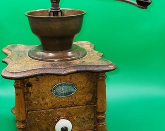 Authentic Zassenhaus "Qualité Garantie" 1930s Coffee Grinder – West German Precision Burr Mill – R.Z. Lion Logo