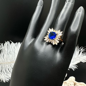 Vintage Blue & Clear CZ Cocktail Ring – Gold Tone, Size 7 3/4, Elegant Sparkle