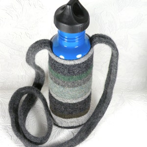 Water bottle cozy image 1