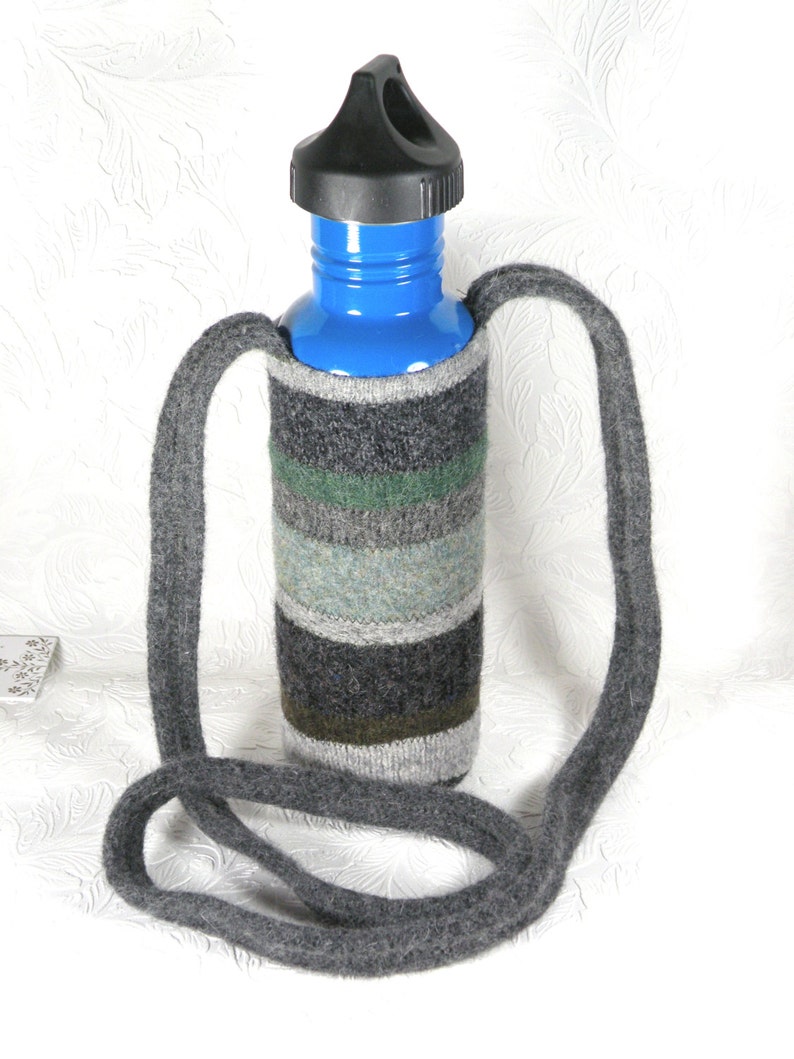 Water bottle cozy image 3