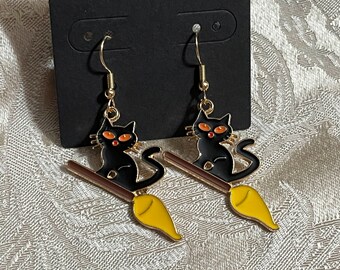 Pendientes Kawaii de Halloween, Pendientes de Fantasma, Pendientes Divertidos y Espeluznantes, Pendientes Dorados, Pendientes de Fantasma de Dibujos Animados