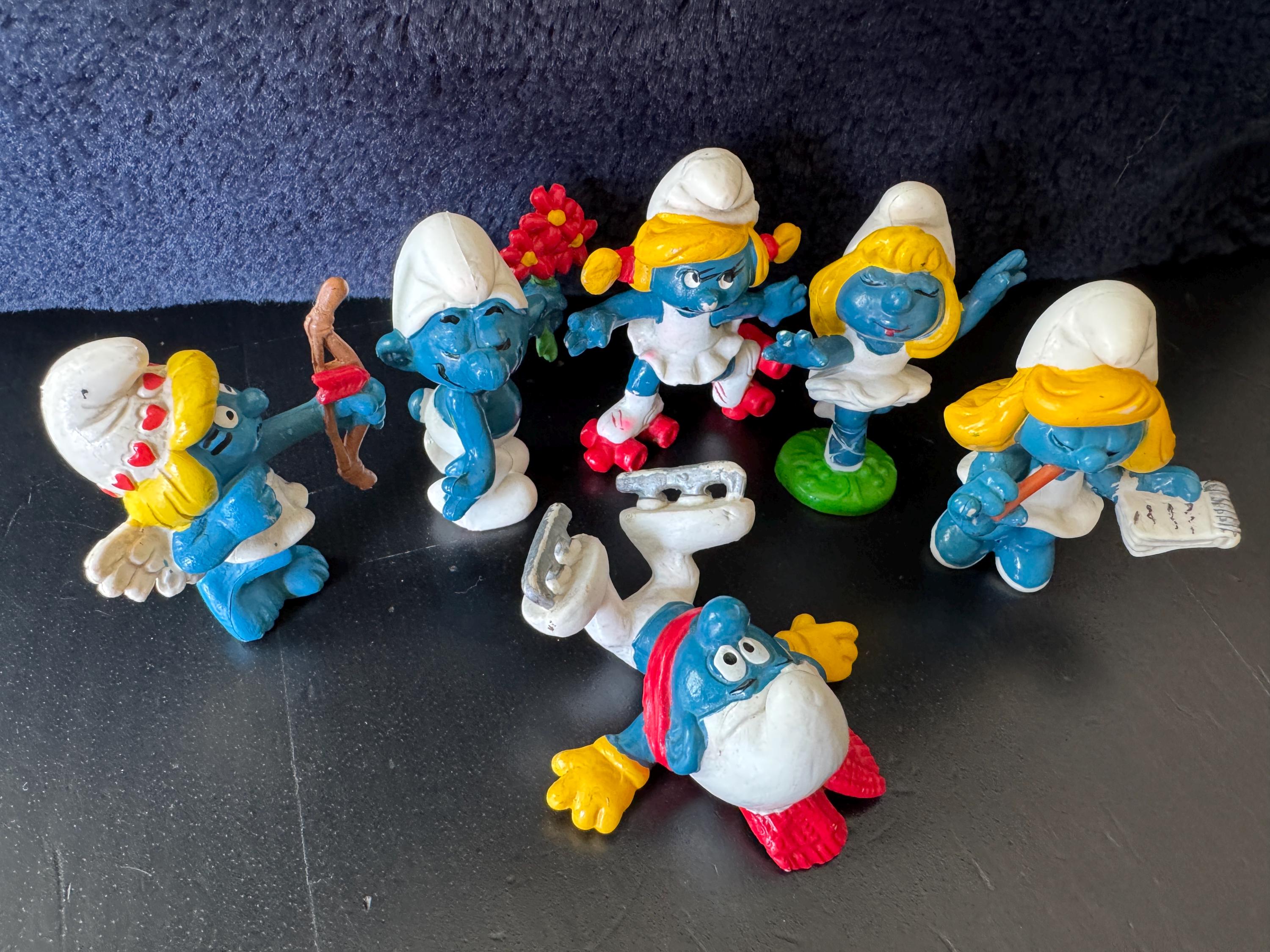 Bashful Smurf - Etsy
