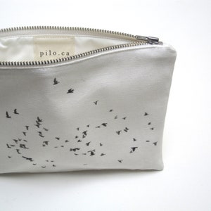 flying bird case image 1