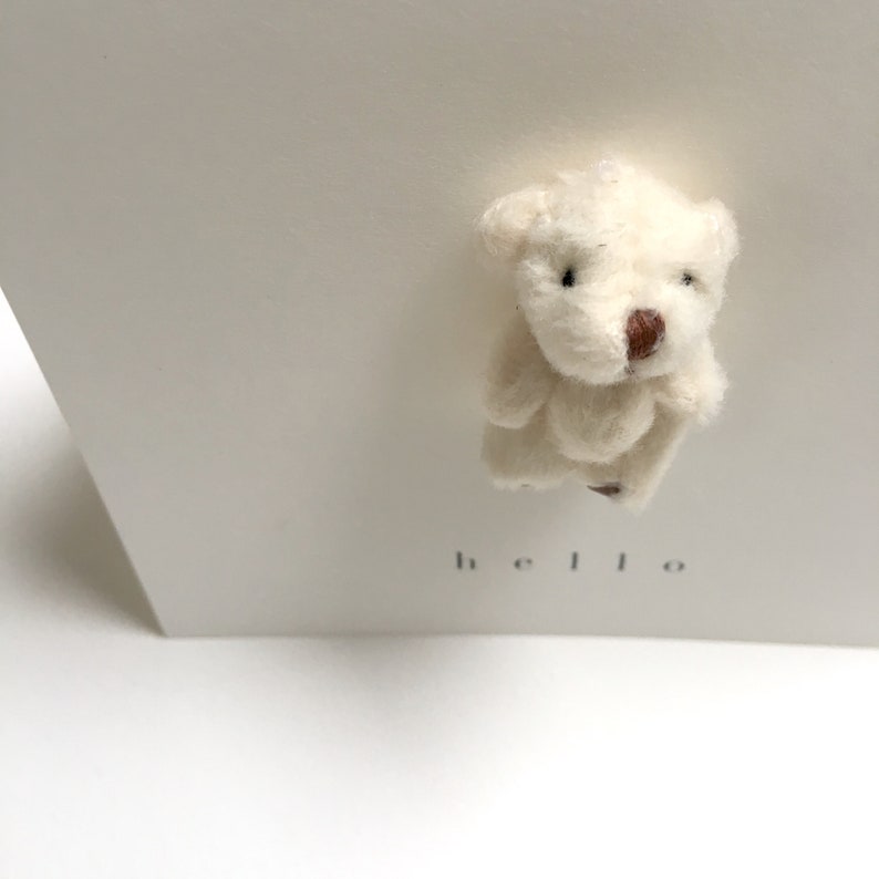 bear card with 'hello' image 5