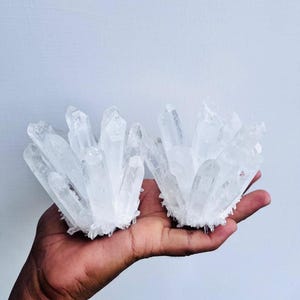 Natural Clear Crystal Quartz Cluster Hand Carved Crystal Geode Crystal Carved Home Office Decorative Geode Crystal Quartz Gift 3-4inches