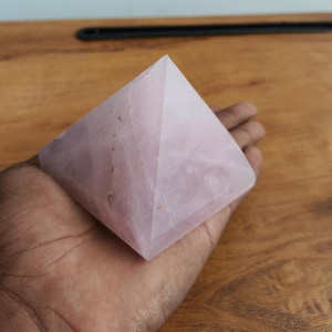 Large Rose Quartz Pyramid Handmade Crystal For Home Office Table Decorative Natural tumbled gemstone  Healing Gemstone Pyramid Crystal Gift