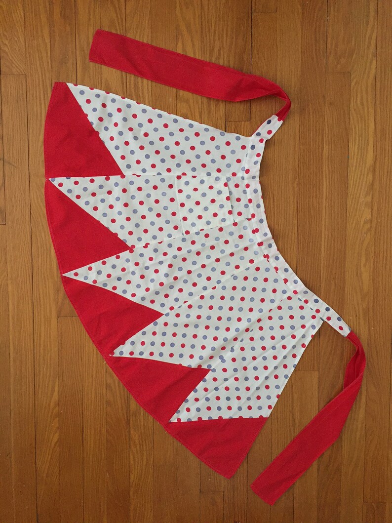 White and Blue-Gray Apron 1950s Red 1950s Half Apron with Pocket Vintage Polka Dots and Pinwheels Apron with Dots in Red and Blue-Gray