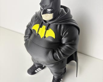 Figura gigante de Batman de 17 cm (6,7 pulgadas) – Divertido artículo de colección de superhéroes / Decoración de escritorio impresa en 3D / Regalo para fans de Batman
