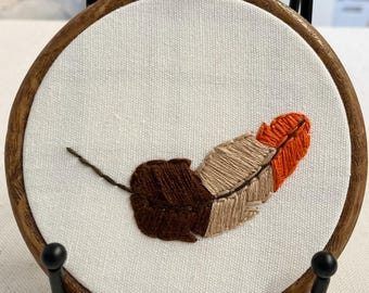 American robin feather 4” hanging embroidery