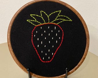Strawberry fruit 6.7” hanging embroidery