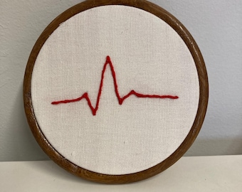 Heartbeat hanging embroidery 4”