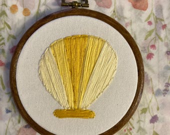 Yellow scallop shell hanging embroidery 4”