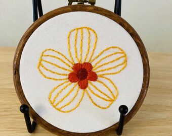 Yellow and red daisy 4" flower embroidery