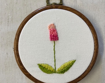 Lady’s thumb floral 4" flower embroidery