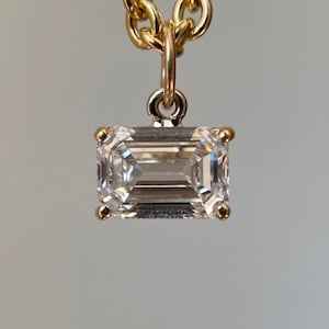 Im Labor gewachsene Diamant Smaragdschliff Halskette in 14k Gold Smaragdschliff Solitär Anhänger Halskette Schichtung Halskette Feiner Schmuck Vorschlag Geschenk