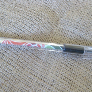 Decorative pen coordinates with Throne of Grace Legacy Prayer Journals image 4