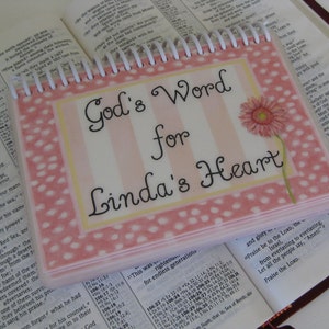 Palavra de Deus PERSONALIZADA para o coração de uma mãe biológica, cartões de versículos bíblicos, laminados, encadernados em espiral