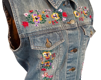 花柄刺繍ラインストーンデニムジャケット – 手作業で装飾、アップ 